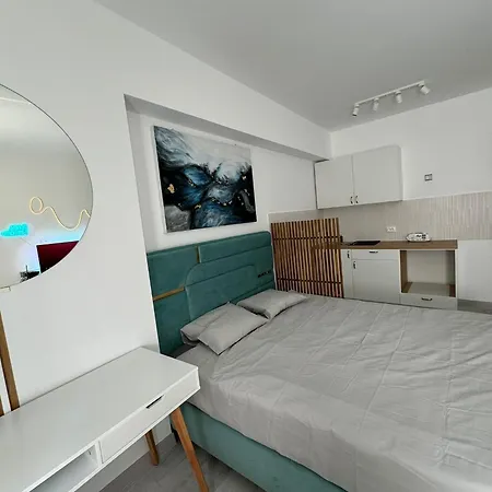 New Modern Studio - Excellent Location * Bucharest